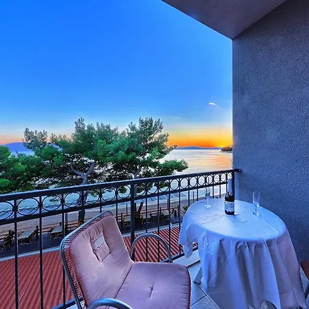 Nano Hotel