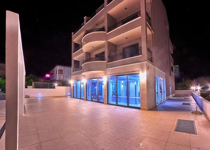 Nano Hotel Drvenik (Split-Dalmatia)