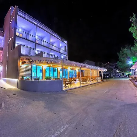 Hotel Nano Drvenik (Split-Dalmatia)