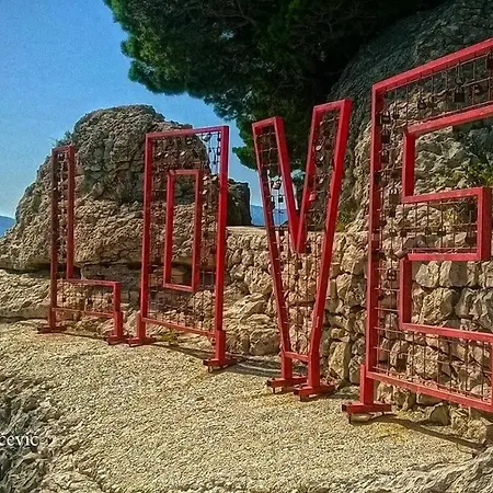 Nano Hotel Drvenik (Split-Dalmatia)