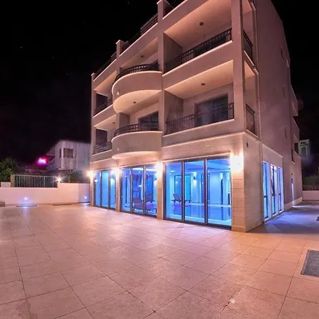 Nano Hotel Drvenik (Split-Dalmatia)
